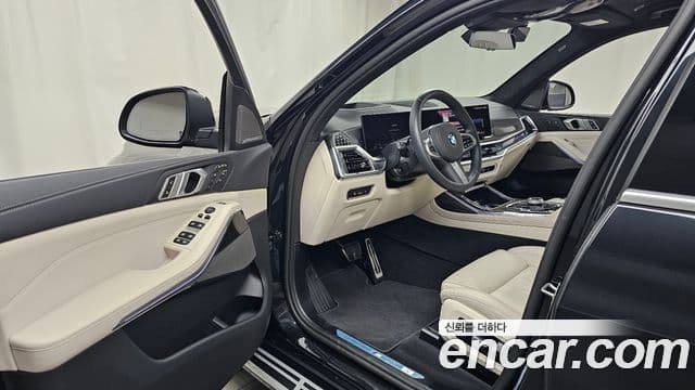BMW X7 2025 — Photo 10/35