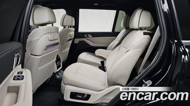BMW X7 2025 — Photo 11/35