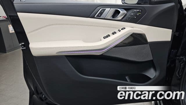 BMW X7 2025 — Photo 35/35