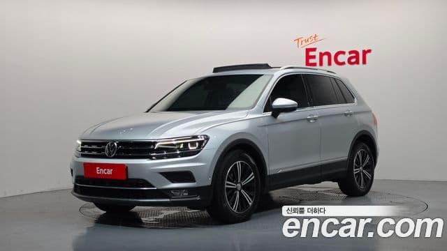 Volkswagen Tiguan 2018 — Photo 17/20