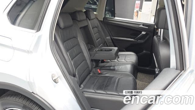Volkswagen Tiguan 2018 — Photo 16/20