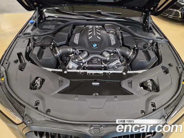 BMW 8 Series 2026 — Photo 3/20