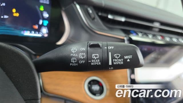 Jeep Grand Cherokee 2023 — ფოტო 6/36