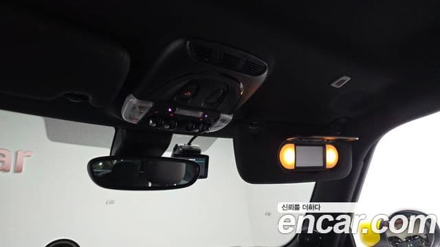 Mini Cooper Electric 2023 — ფოტო 32/32