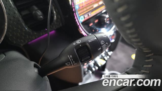 Mini Cooper Electric 2023 — ფოტო 27/32