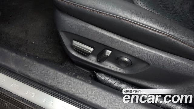 Toyota Camry 2019 — Şəkil 23/32