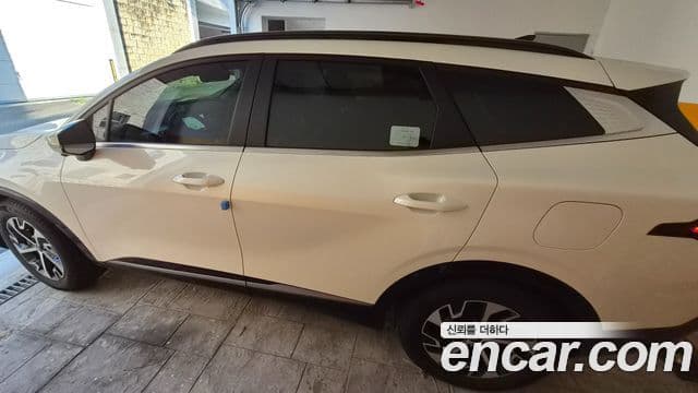Kia Sportage 2023 — Фото 7/17