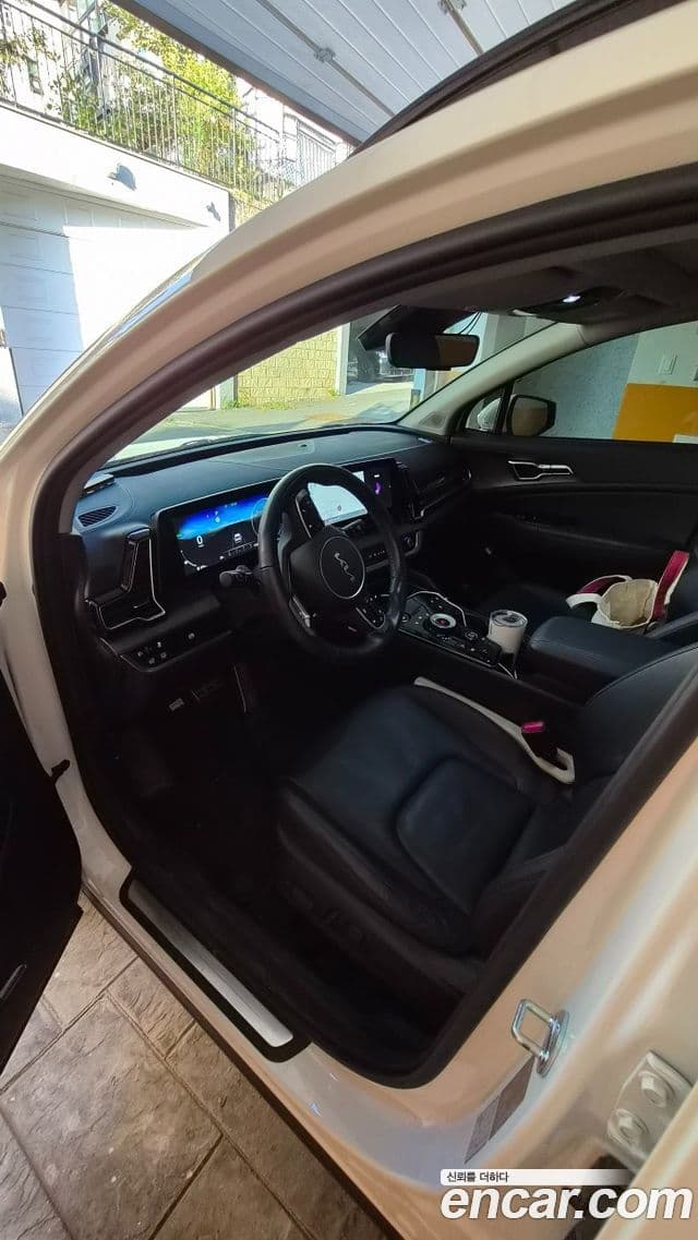 Kia Sportage 2023 — Фото 13/17