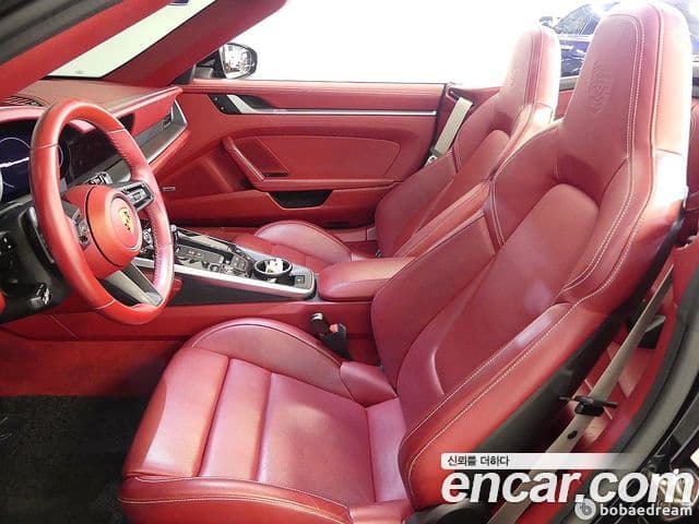 Porsche 911 2020 — Photo 20/20