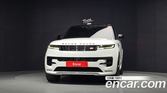Land Rover Range Rover Sport 2023 — ფოტო 19/20