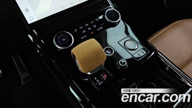 Land Rover Range Rover Sport 2023 — ფოტო 16/20