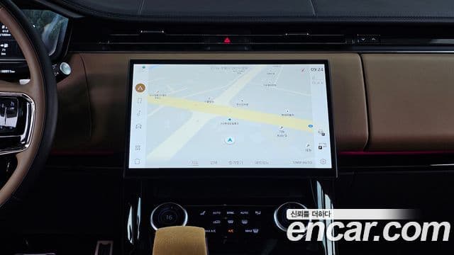 Land Rover Range Rover Sport 2023 — ფოტო 15/20
