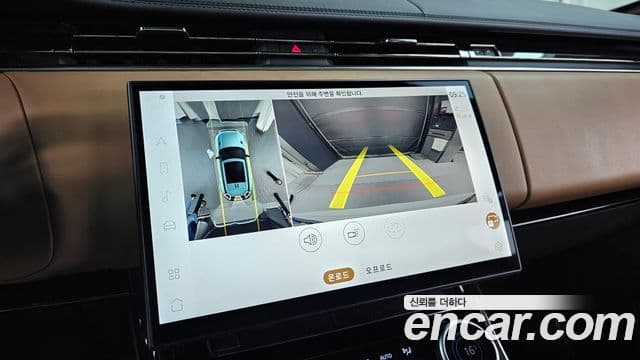 Land Rover Range Rover Sport 2023 — ფოტო 14/20