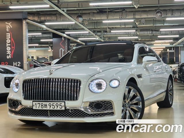 Bentley Flying Spur 2022 — Photo 2/20