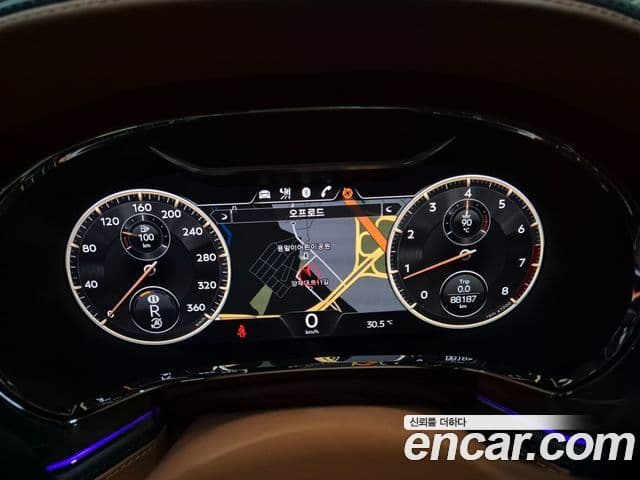 Bentley Flying Spur 2022 — Photo 1/20