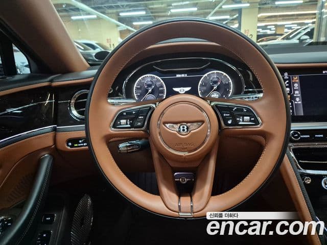 Bentley Flying Spur 2022 — Photo 6/20