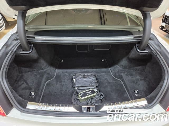 Bentley Flying Spur 2022 — Photo 9/20