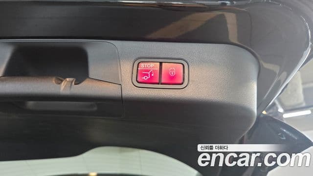 Mercedes-Benz EQB 2025 — ფოტო 8/20