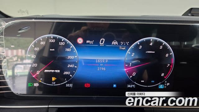 Mercedes-Benz GLE-Class 2025 — Photo 9/20