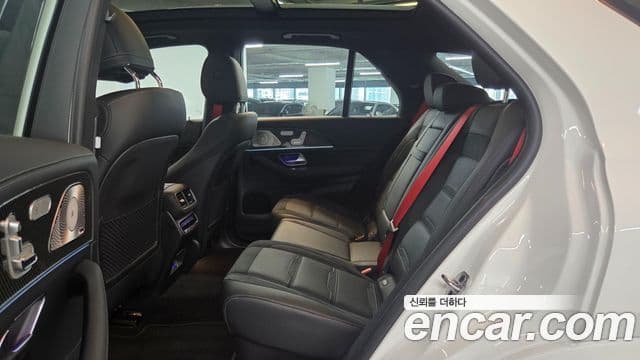 Mercedes-Benz GLE-Class 2025 — Photo 6/20