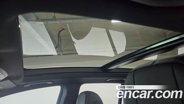 Mercedes-Benz GLE-Class 2025 — Photo 11/20