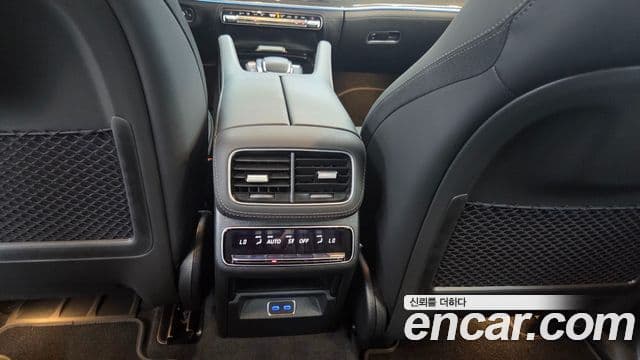 Mercedes-Benz GLE-Class 2025 — Photo 12/20