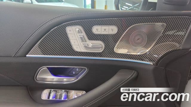 Mercedes-Benz GLE-Class 2025 — Photo 7/20