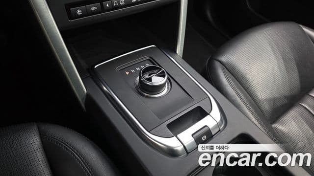Land Rover Discovery Sport 2019 — ფოტო 25/31