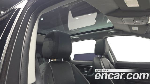 Land Rover Discovery Sport 2019 — ფოტო 30/31
