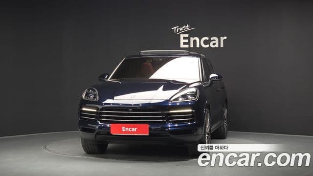 Porsche Cayenne 2019 — Photo 12/33