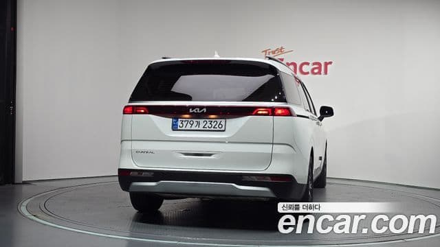 Kia Carnival 2023 — Фото 4/20