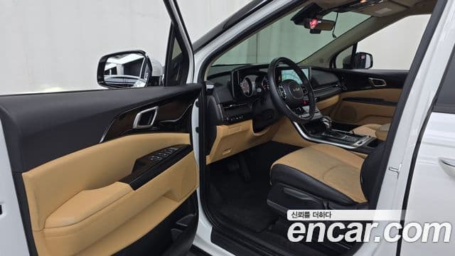 Kia Carnival 2023 — Фото 10/20