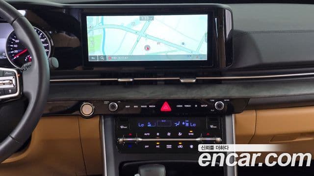 Kia Carnival 2023 — Фото 12/20