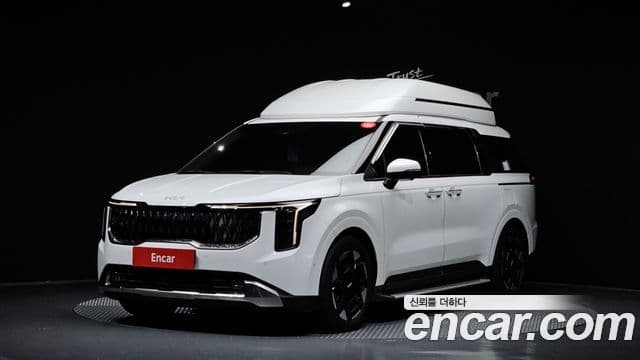 Kia Carnival 2024 — Фото 1/20