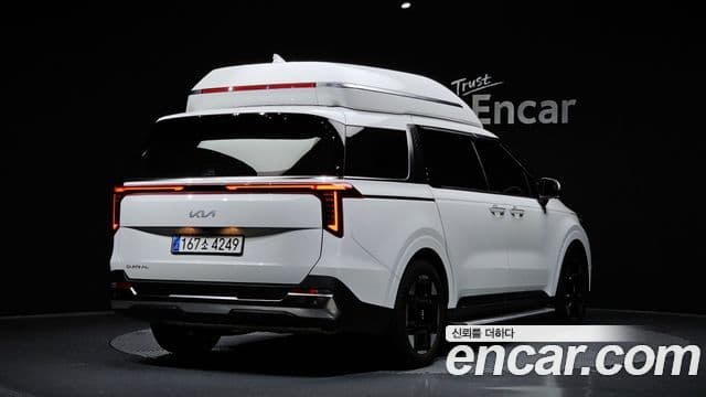 Kia Carnival 2024 — Фото 2/20