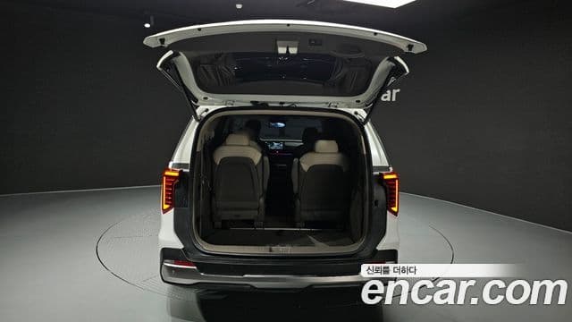 Kia Carnival 2024 — Фото 20/20