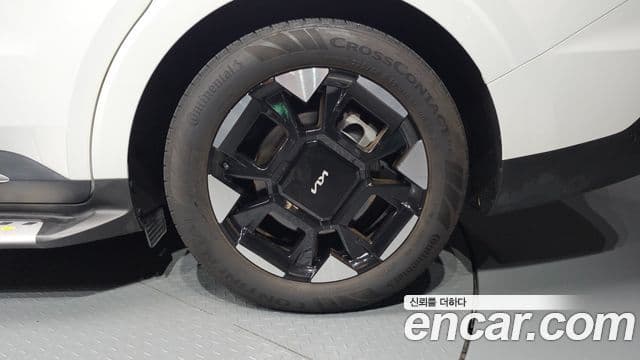 Kia Carnival 2024 — Photo 6/36