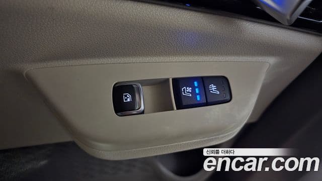 Kia Carnival 2024 — Photo 16/36