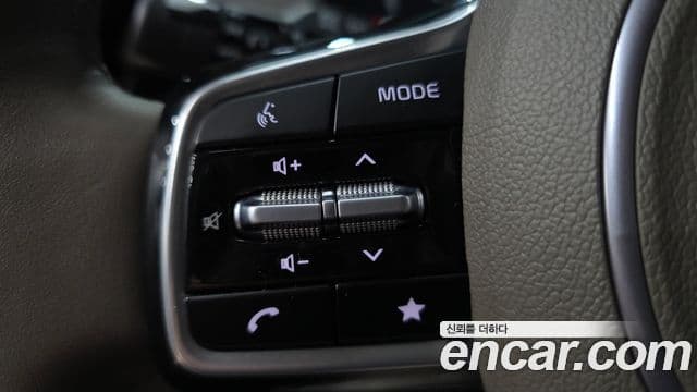 Kia Carnival 2024 — Photo 12/36