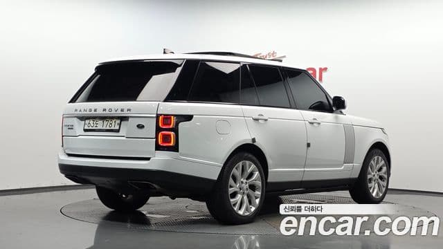 Land Rover Range Rover 2018 — Фото 2/20