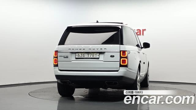 Land Rover Range Rover 2018 — Фото 4/20