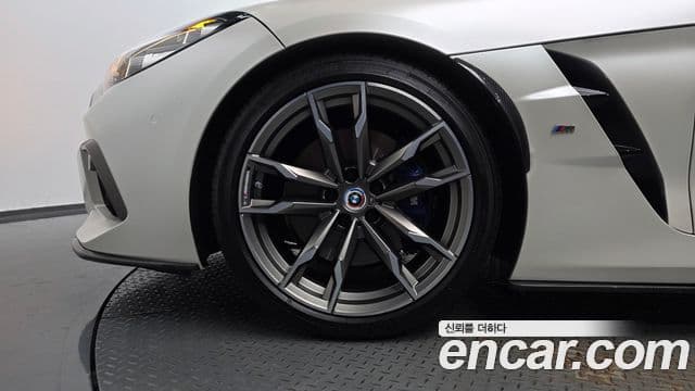 BMW Z4 2021 — Photo 3/33