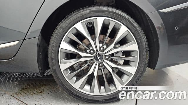 Kia K8 2024 — ფოტო 18/36