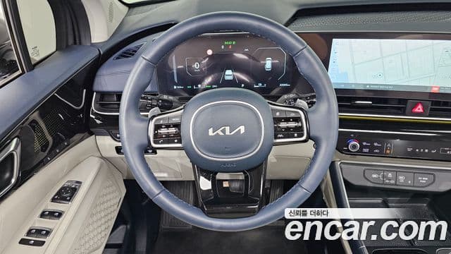 Kia Carnival 2024 — Фото 13/20