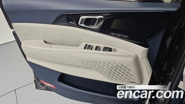 Kia Carnival 2024 — Şəkil 19/37