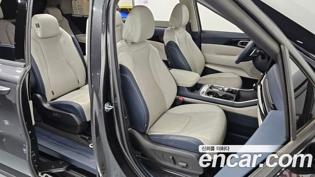 Kia Carnival 2024 — Şəkil 31/37