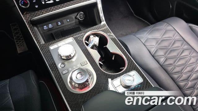 Genesis GV80 Coupe 2024 — Фото 9/20