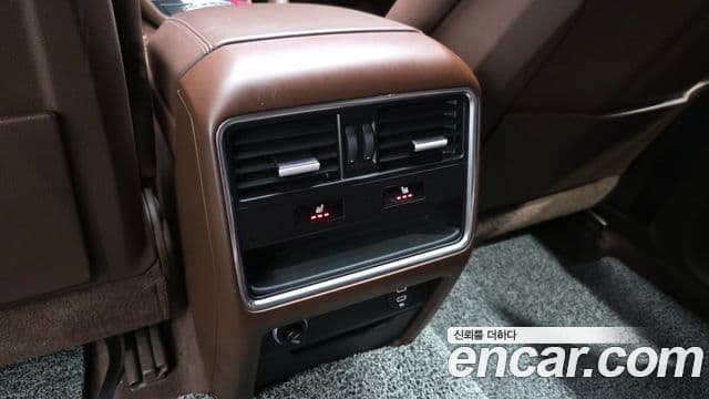 Porsche Cayenne 2019 — Photo 7/35