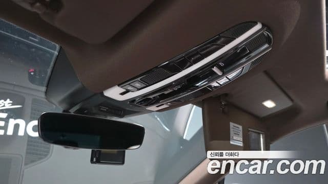 Porsche Cayenne 2019 — Photo 13/35