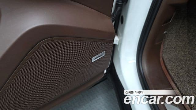 Porsche Cayenne 2019 — Photo 26/35